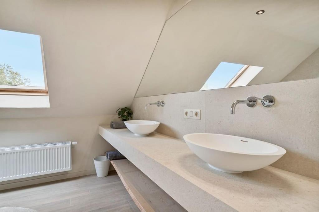 Schitterende Loft Met Jacuzzi En Sauna In Mechelen Eksteriør billede